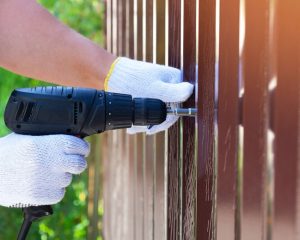 How Can You Ensure Quality Workmanship in Fence Installation?